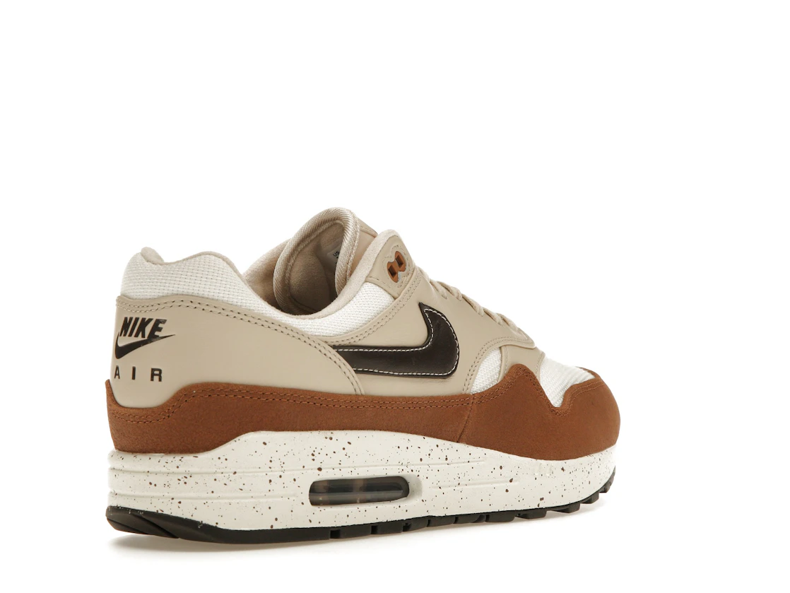 Vue 32 de Nike Air Max 1 '87 Velvet Brown 
