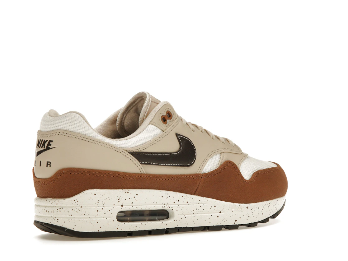 Vue 33 de Nike Air Max 1 '87 Velvet Brown 