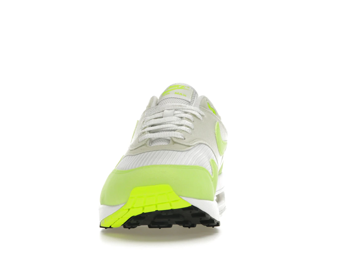 Vue 11 de Nike Air Max 1 '87 Volt Suede 