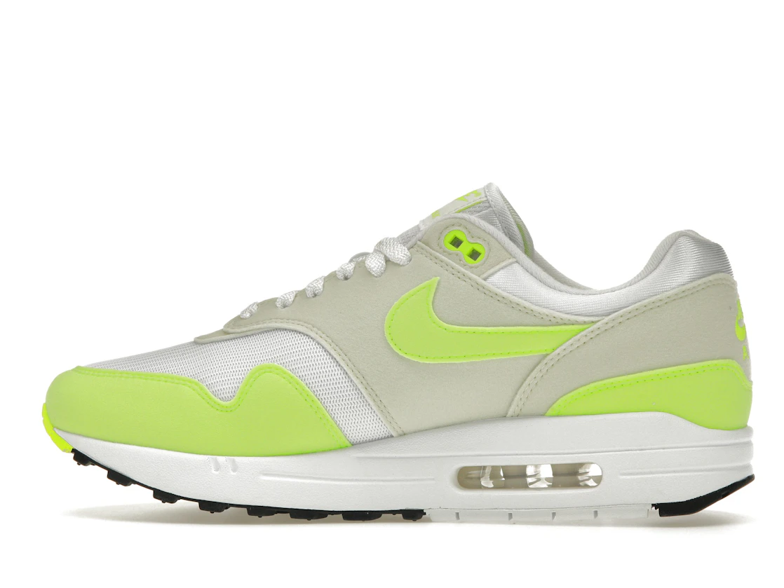 Vue 20 de Nike Air Max 1 '87 Volt Suede 
