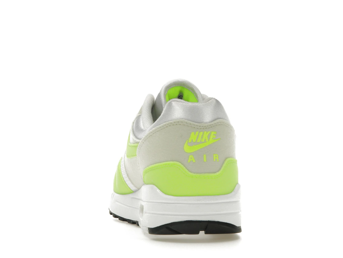 Vue 27 de Nike Air Max 1 '87 Volt Suede 
