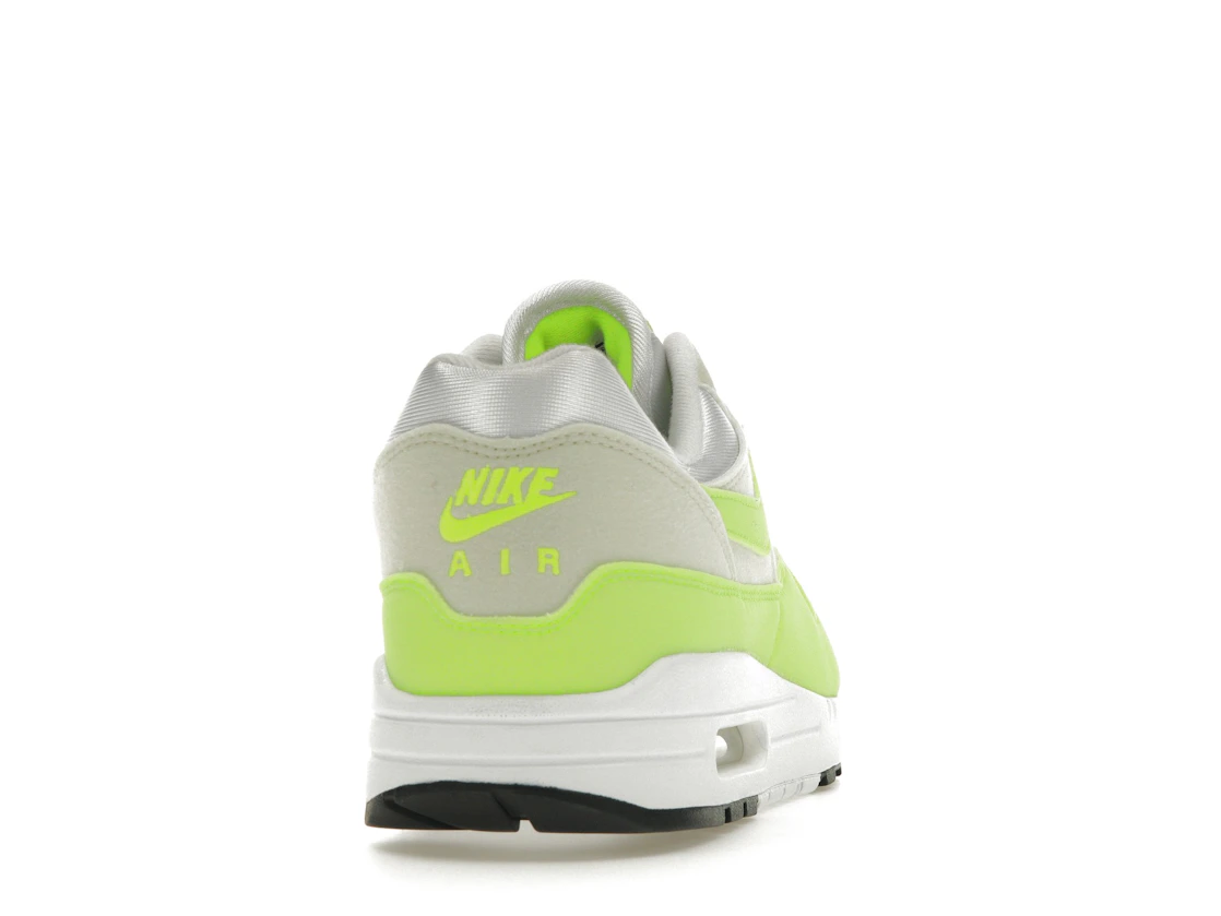 Vue 29 de Nike Air Max 1 '87 Volt Suede 