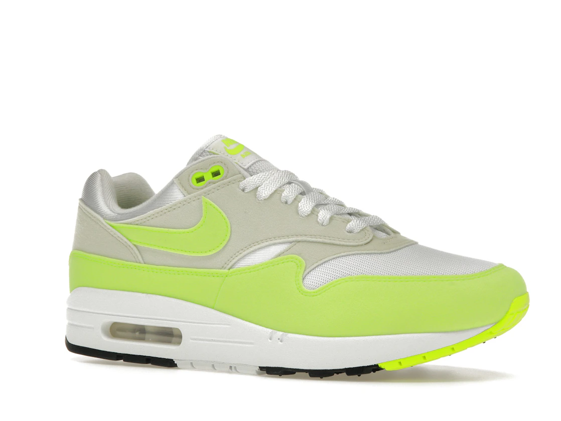 Vue 4 de Nike Air Max 1 '87 Volt Suede 
