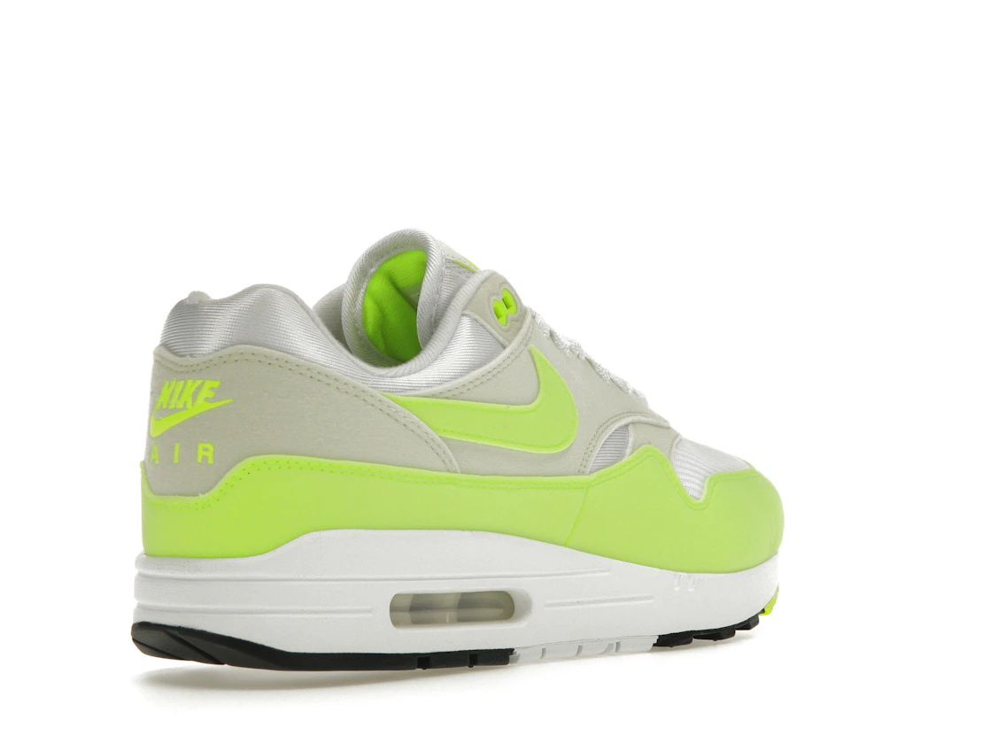 Vue 32 de Nike Air Max 1 '87 Volt Suede 