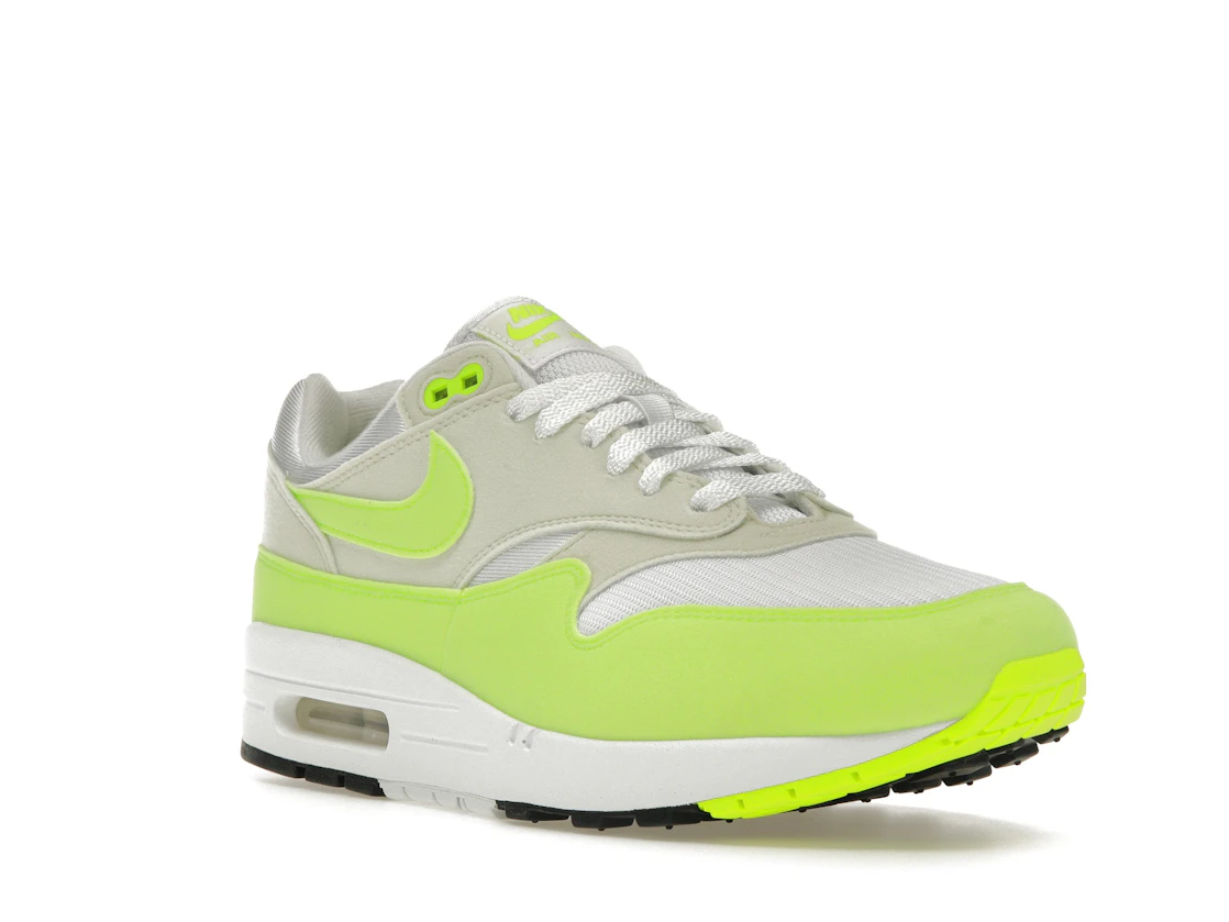 Vue 6 de Nike Air Max 1 '87 Volt Suede 