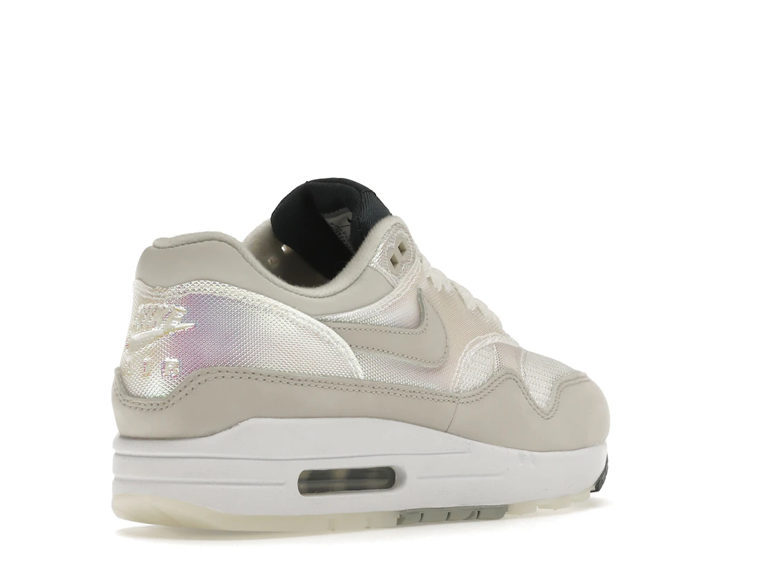 Vue 32 de Nike Air Max 1 AMD La Ville Lumière 