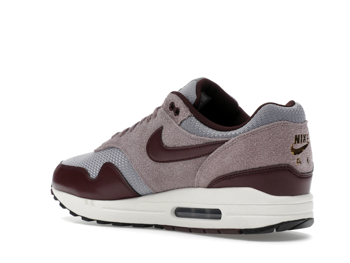 Vue 23 de Nike Air Max 1 Essential PRM Cement Grey Burgundy Crush