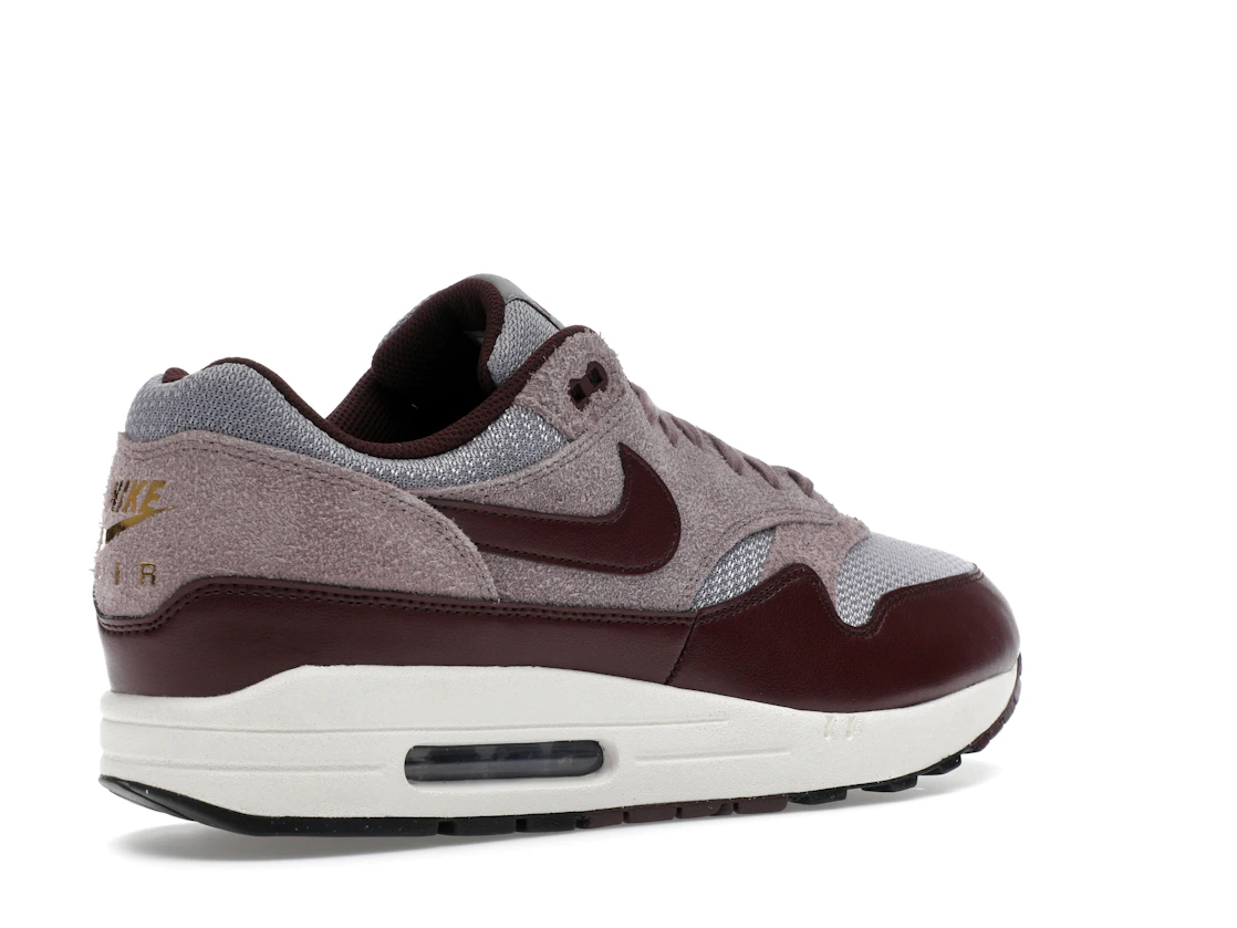 Vue 33 de Nike Air Max 1 Essential PRM Cement Grey Burgundy Crush