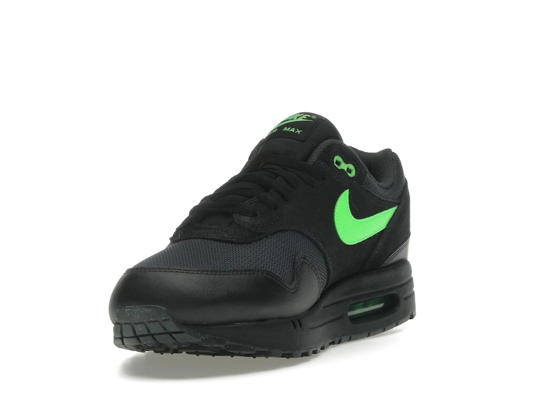 Vue 13 de Nike Air Max 1 Essential Black Green Strike