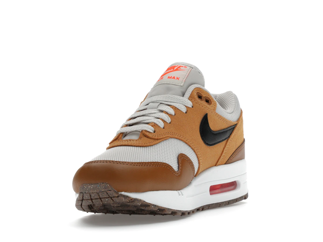 Vue 13 de Nike Air Max 1 Essential British Tan Light Bone