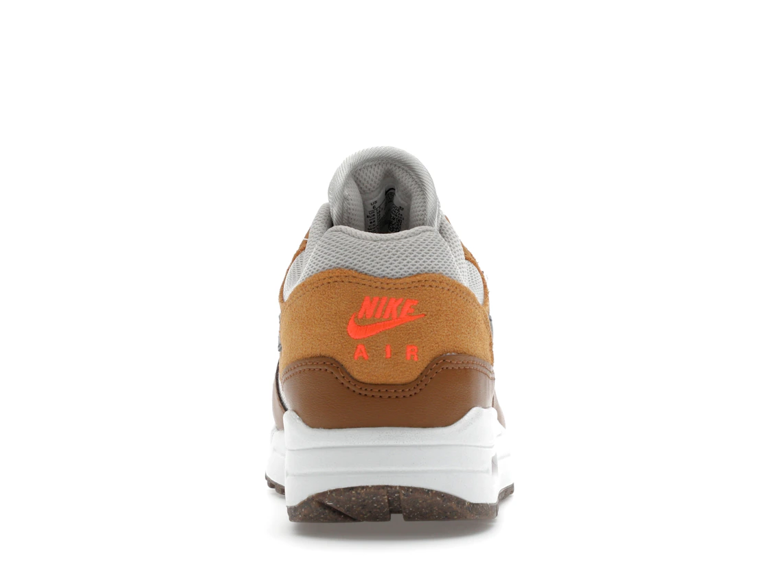 Vue 28 de Nike Air Max 1 Essential British Tan Light Bone