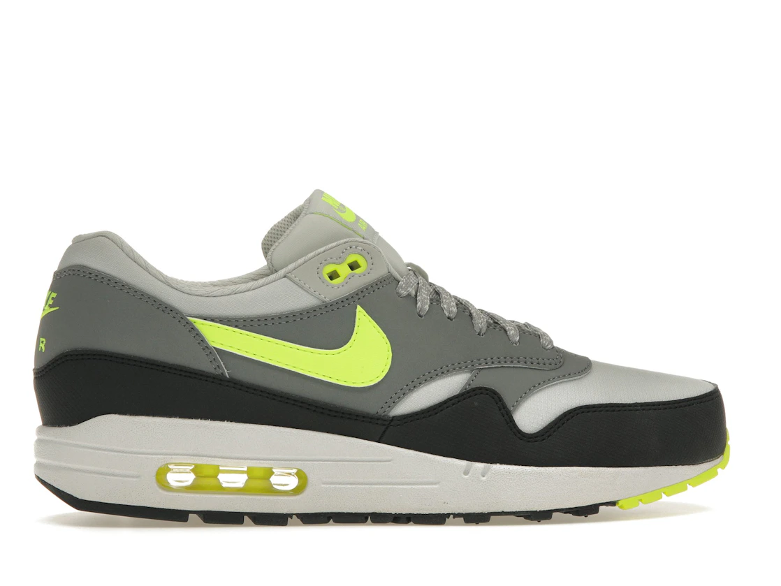 Vue 36 de Nike Air Max 1 Essential Dusty Grey Volt Cool Grey Black