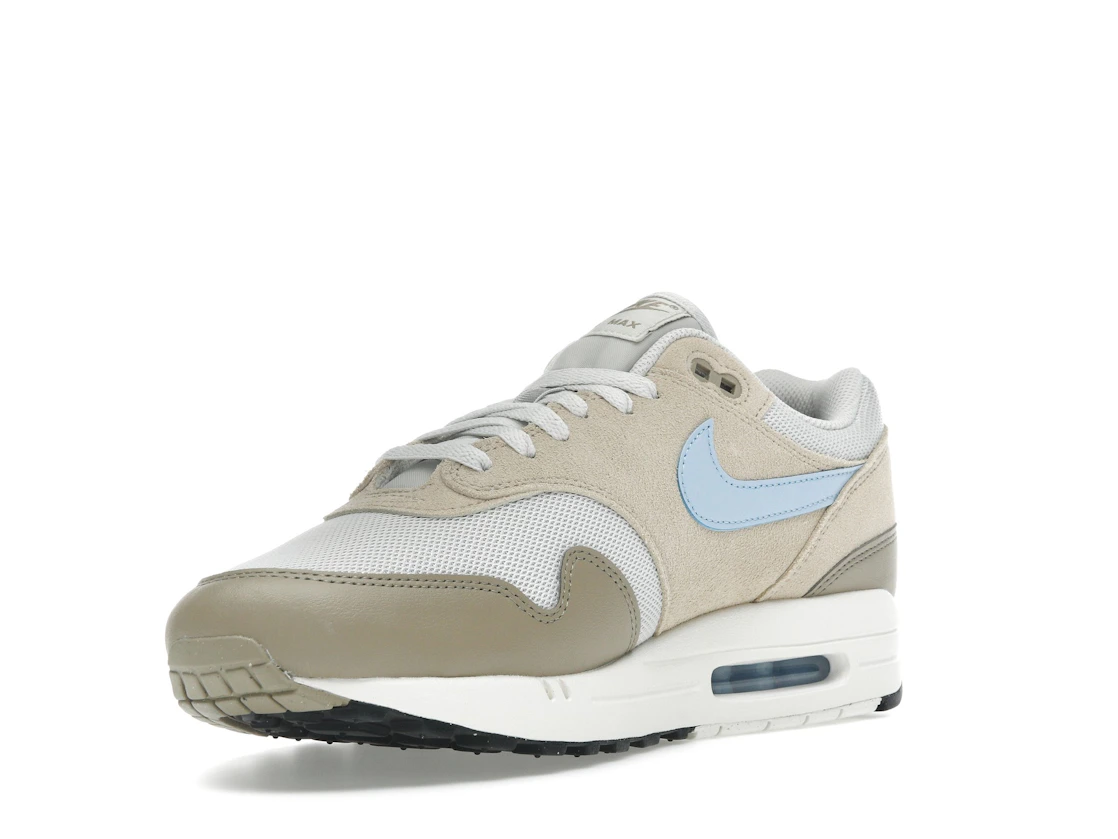 Vue 14 de Nike Air Max 1 Essential Light Bone/Psychic Blue