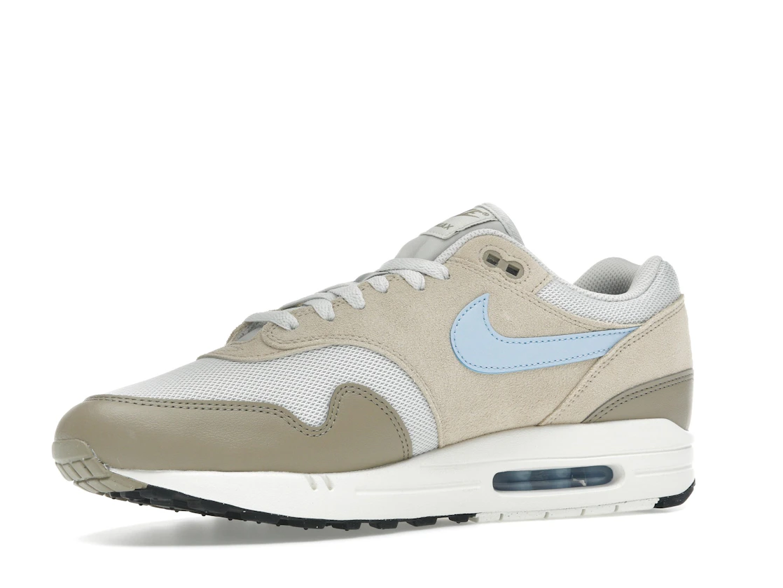 Vue 16 de Nike Air Max 1 Essential Light Bone/Psychic Blue