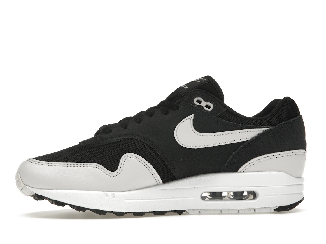 Vue 18 de Nike Air Max 1 Essential Off Noir Vast Grey