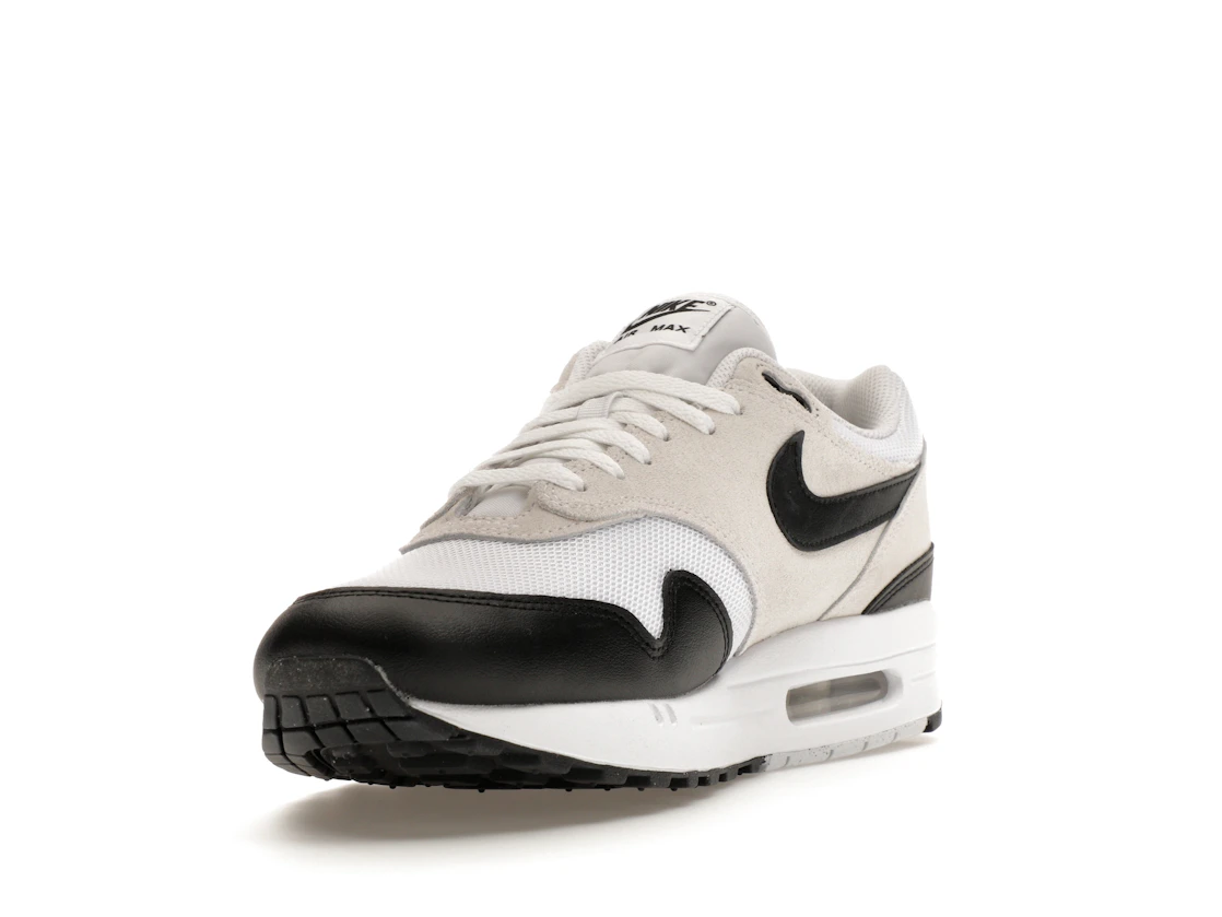 Vue 13 de Nike Air Max 1 Essential Summit White Black
