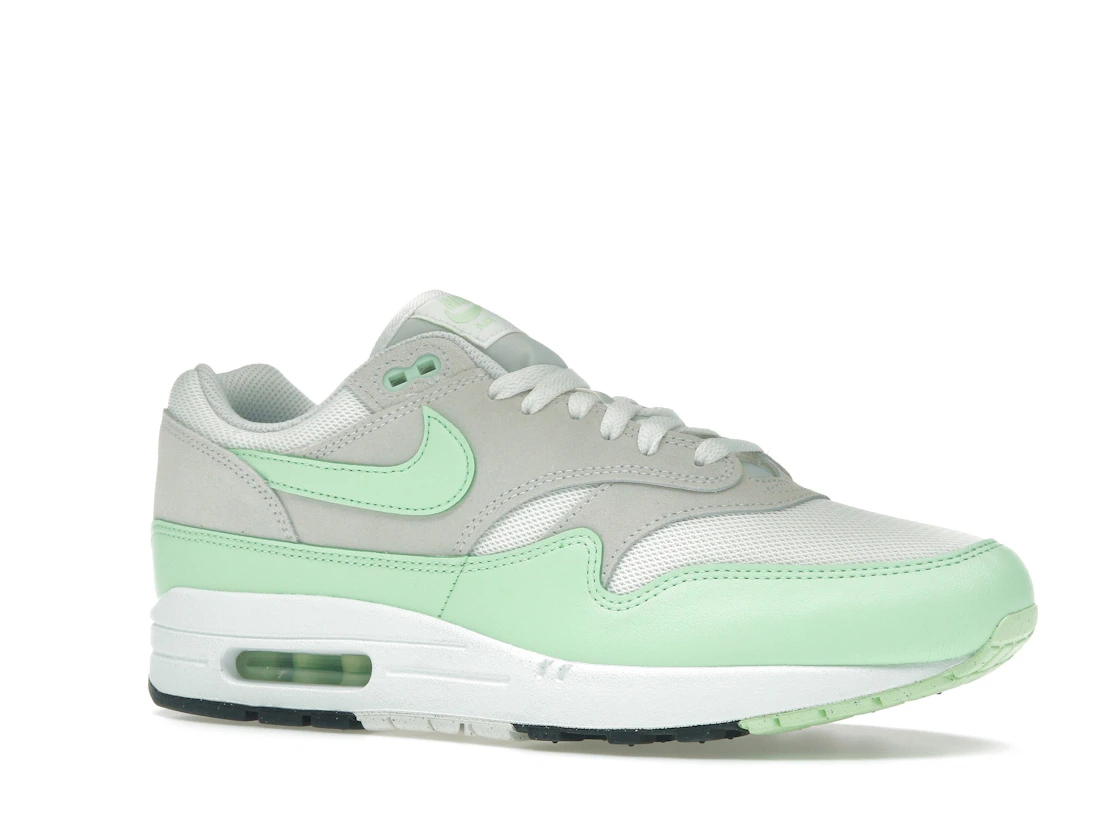 Vue 4 de Nike Air Max 1 Essential Summit White Photon Dust Vapor Green