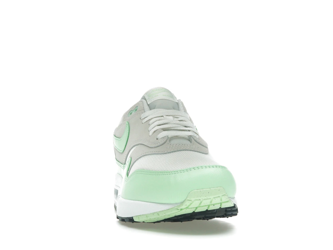 Vue 9 de Nike Air Max 1 Essential Summit White Photon Dust Vapor Green