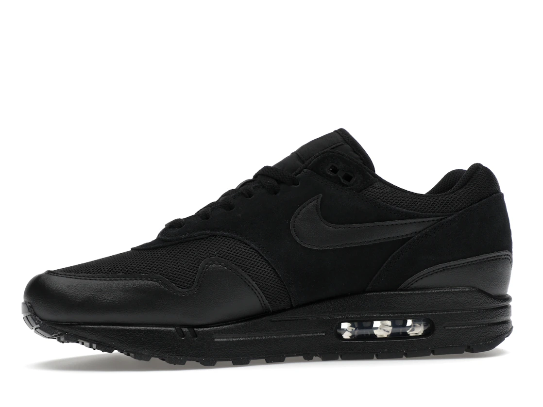Vue 18 de Nike Air Max 1 Essential Triple Black