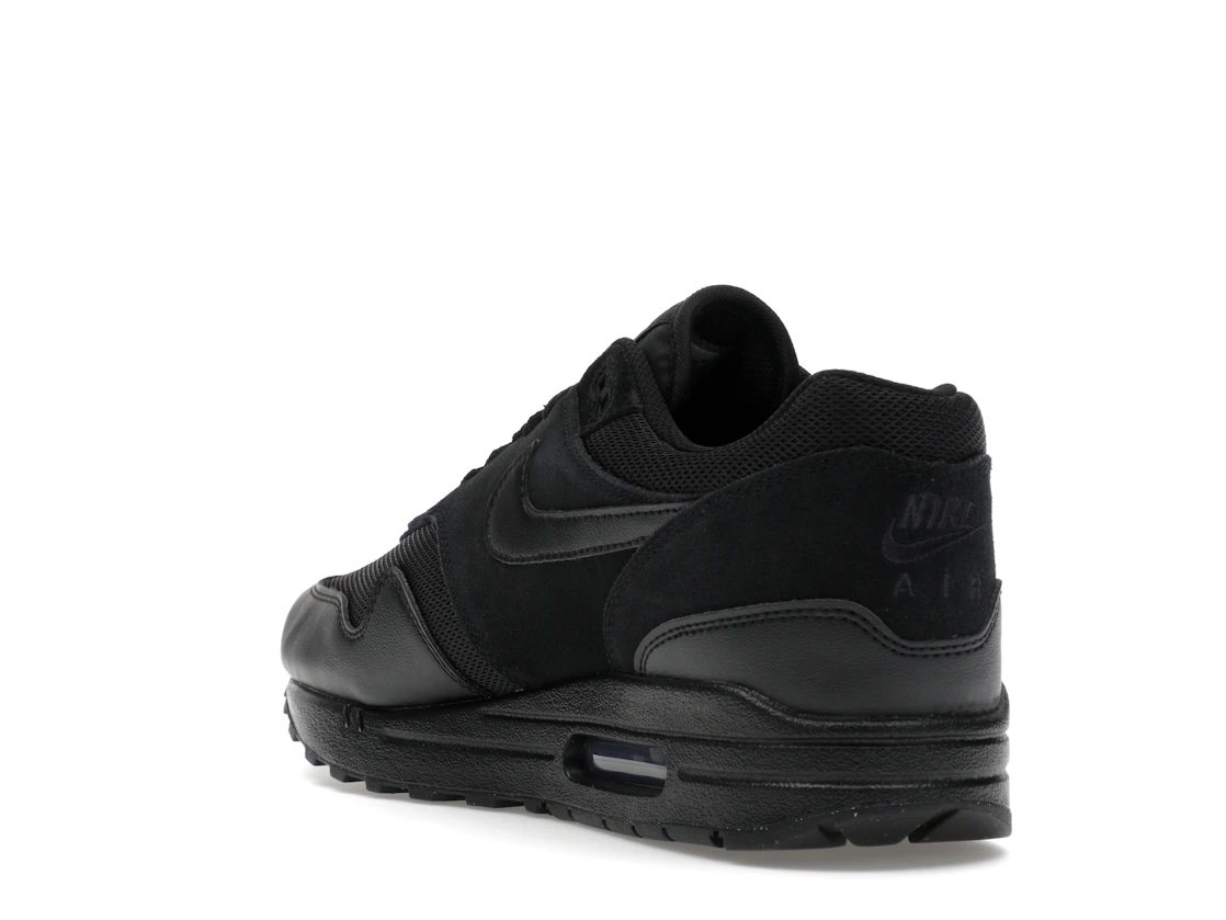 Vue 25 de Nike Air Max 1 Essential Triple Black