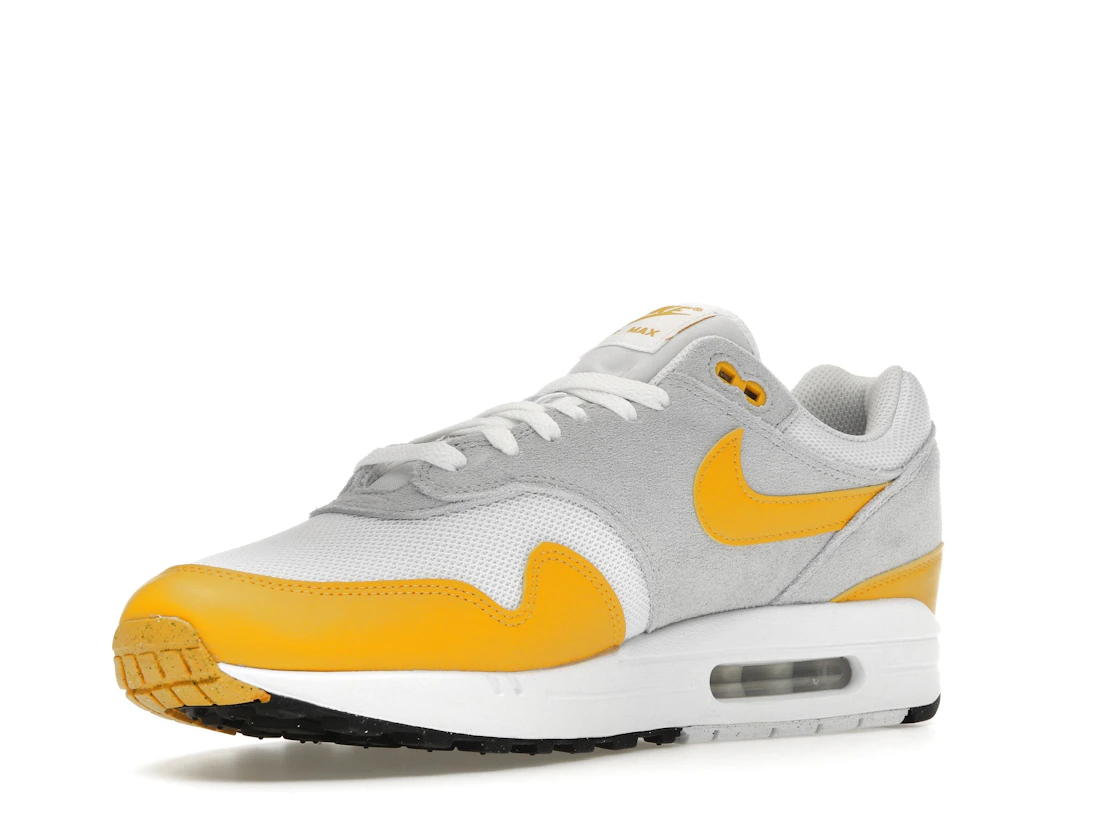 Vue 15 de Nike Air Max 1 Essential University Gold