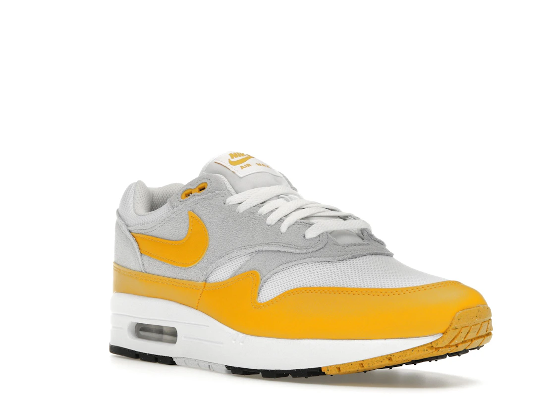 Vue 6 de Nike Air Max 1 Essential University Gold