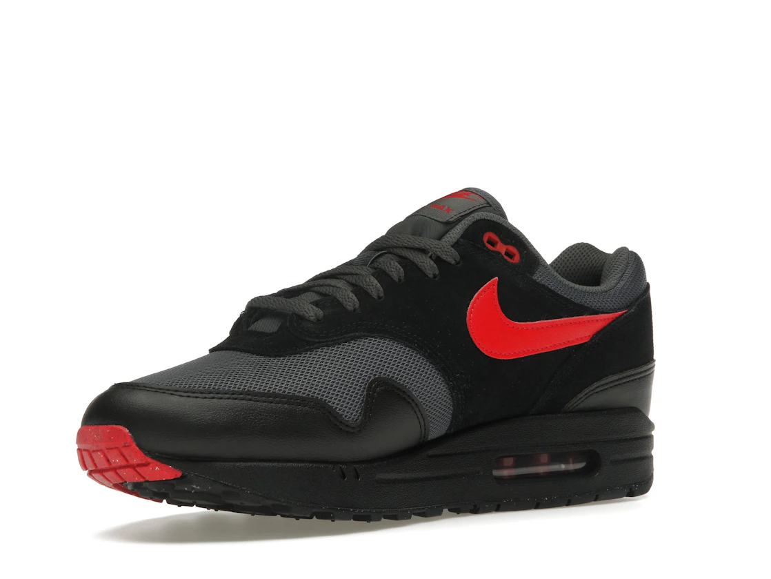 Vue 15 de Nike Air Max 1 Essential Vamps