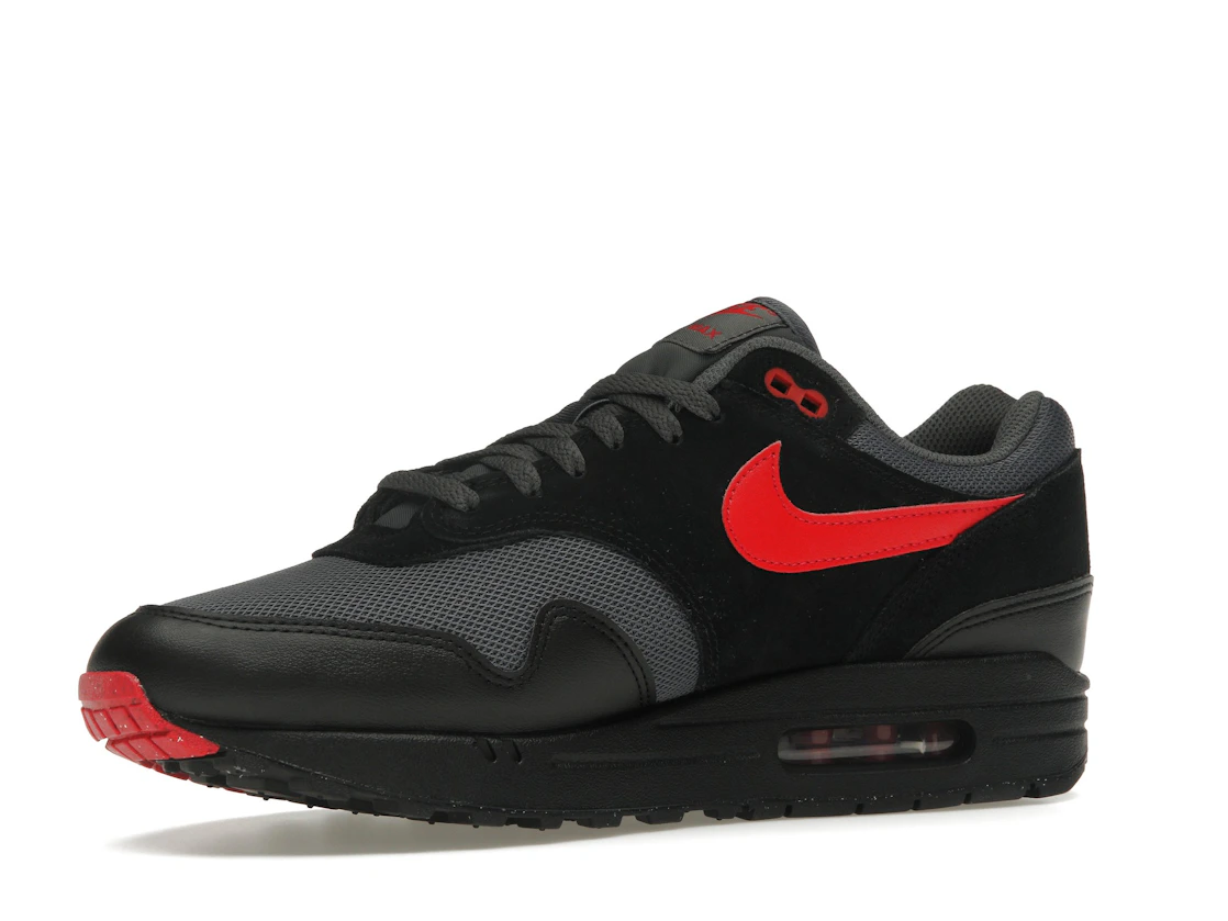 Vue 16 de Nike Air Max 1 Essential Vamps