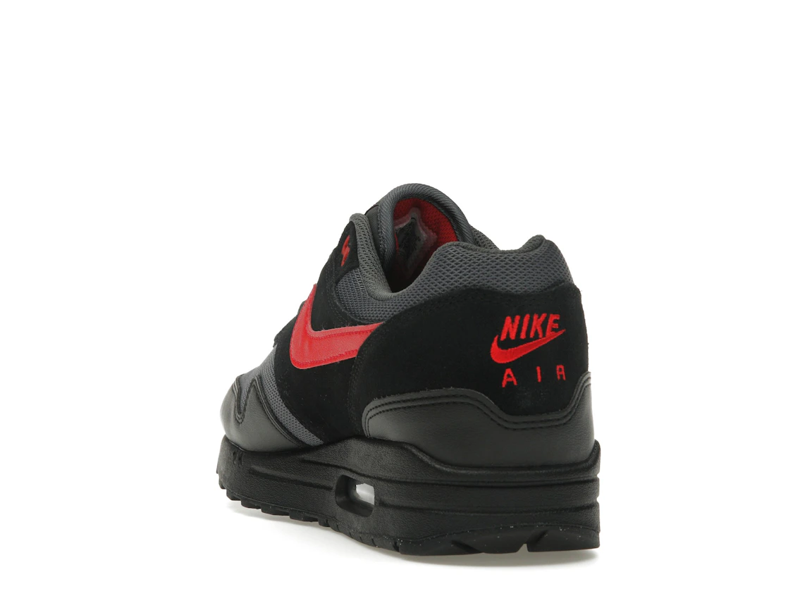 Vue 26 de Nike Air Max 1 Essential Vamps