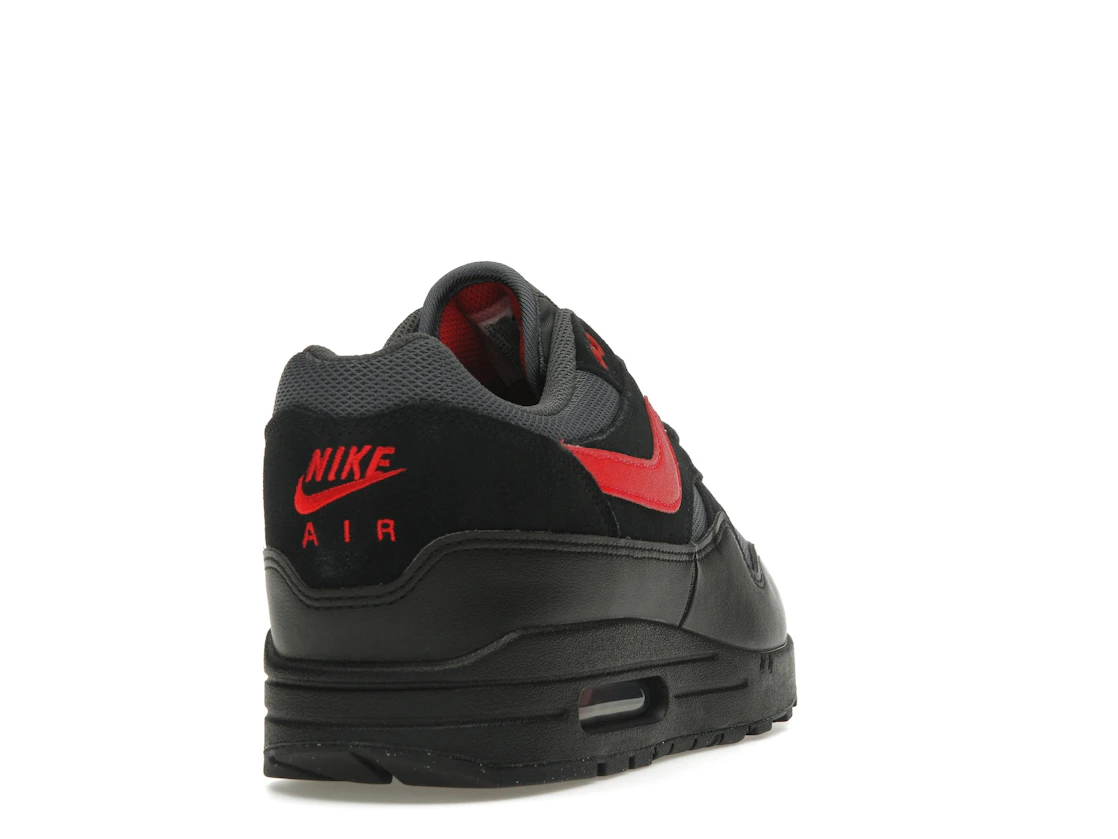 Vue 30 de Nike Air Max 1 Essential Vamps