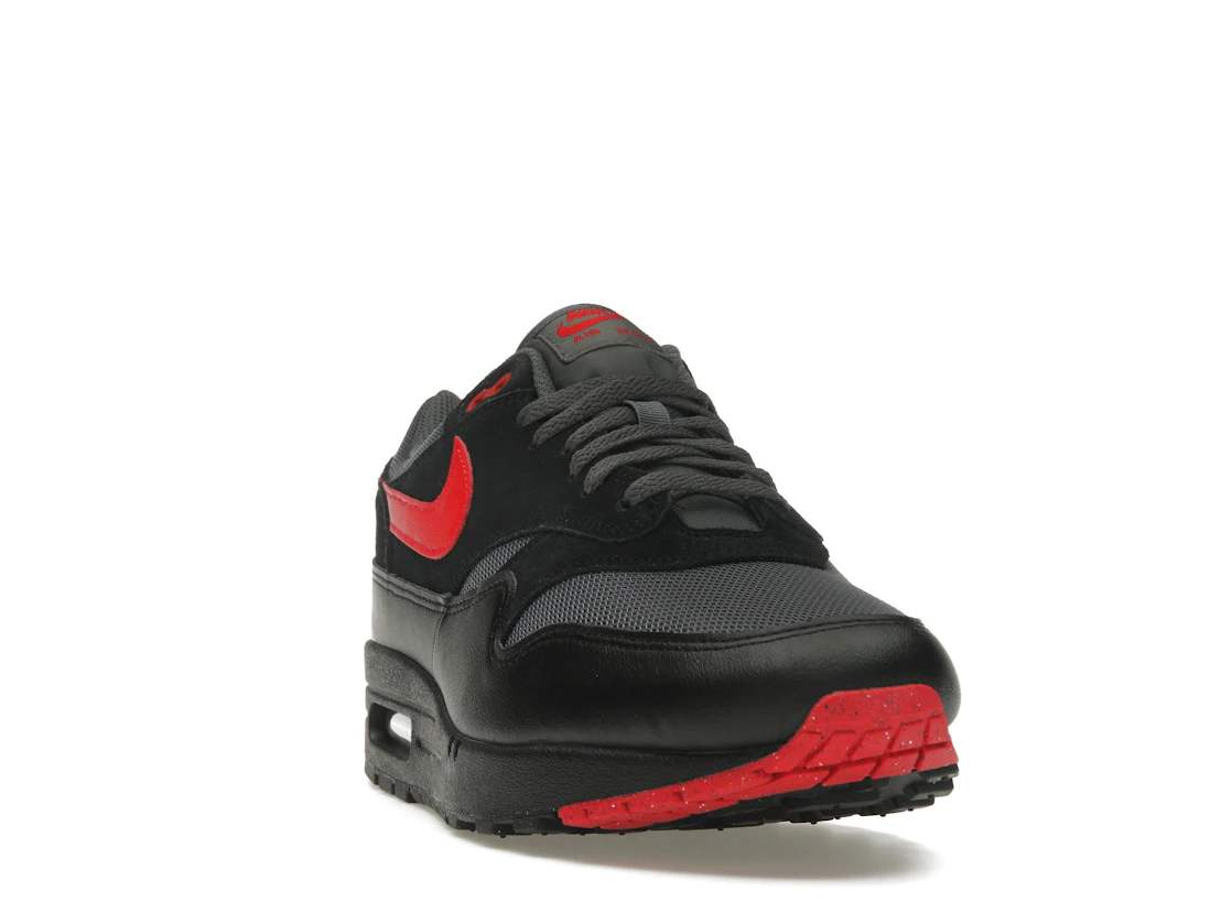 Vue 8 de Nike Air Max 1 Essential Vamps