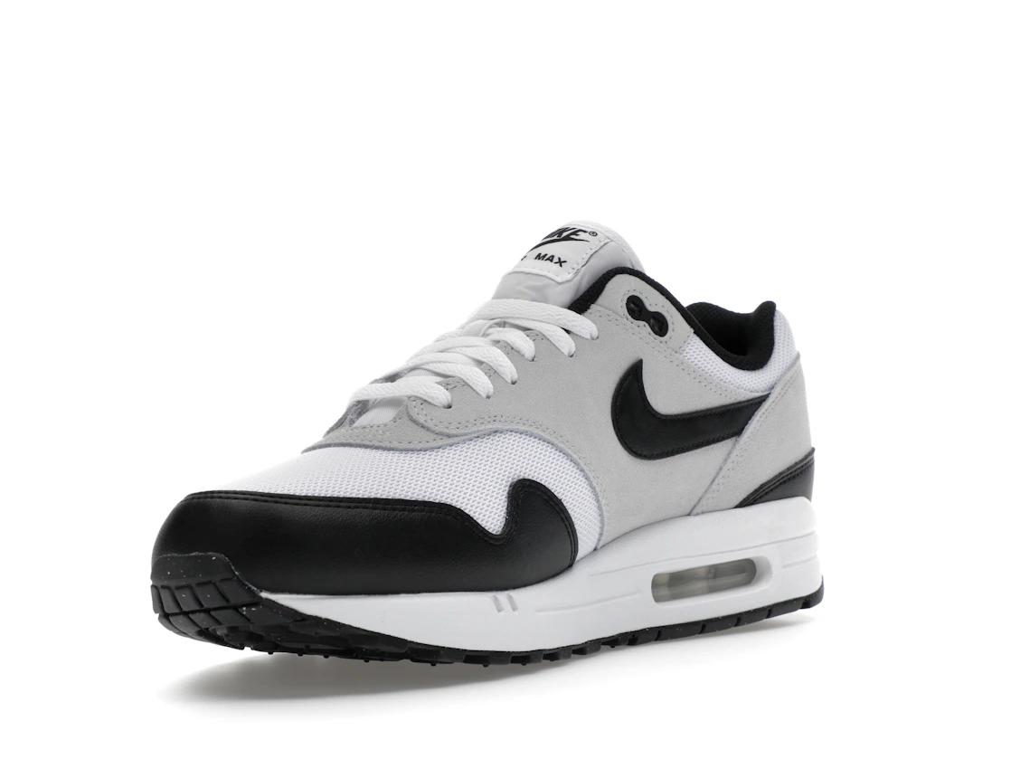 Vue 14 de Nike Air Max 1 Essential White Pure Platinum Black