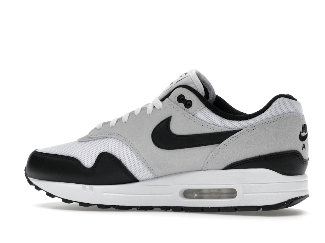 Vue 21 de Nike Air Max 1 Essential White Pure Platinum Black