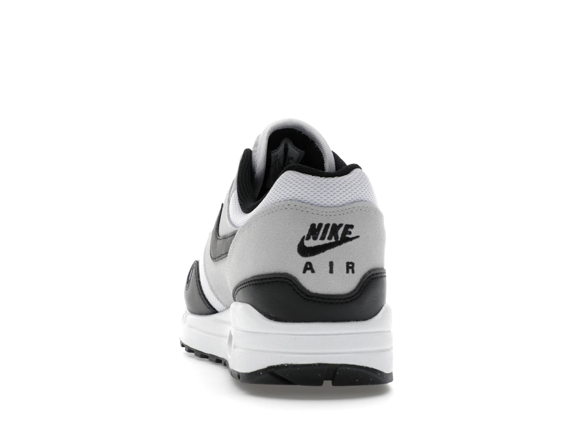 Vue 27 de Nike Air Max 1 Essential White Pure Platinum Black