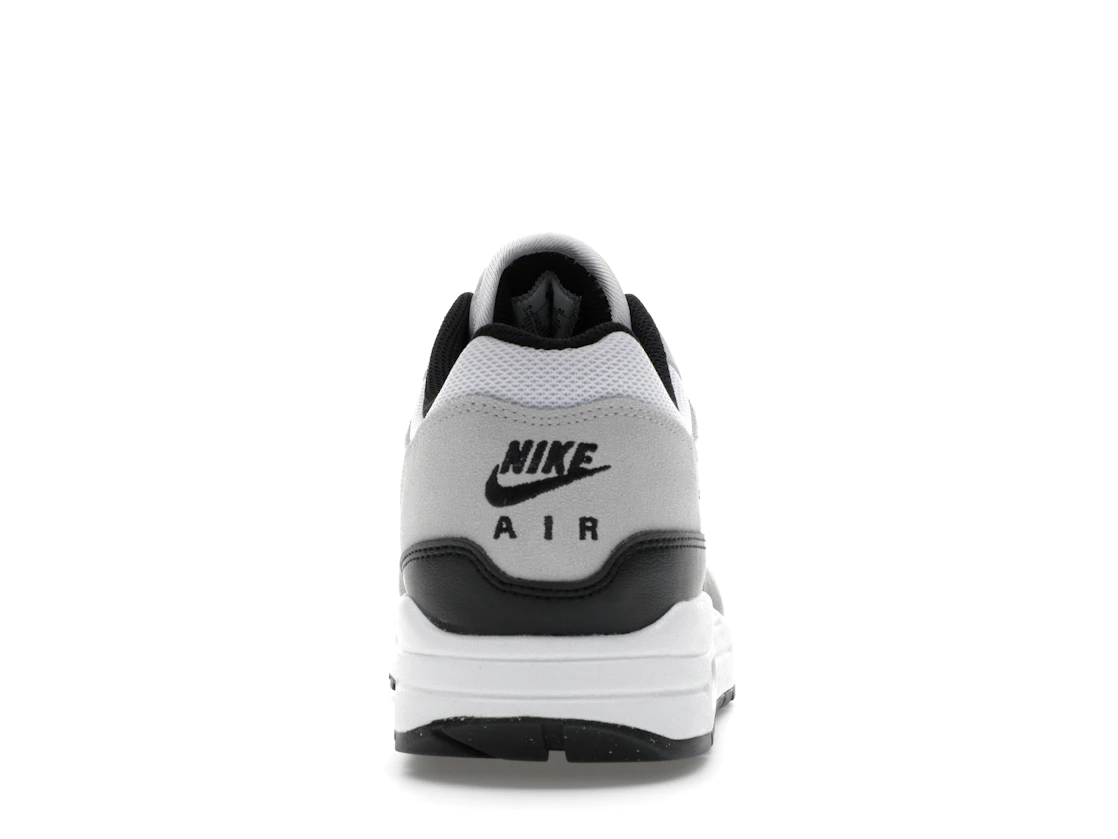 Vue 28 de Nike Air Max 1 Essential White Pure Platinum Black