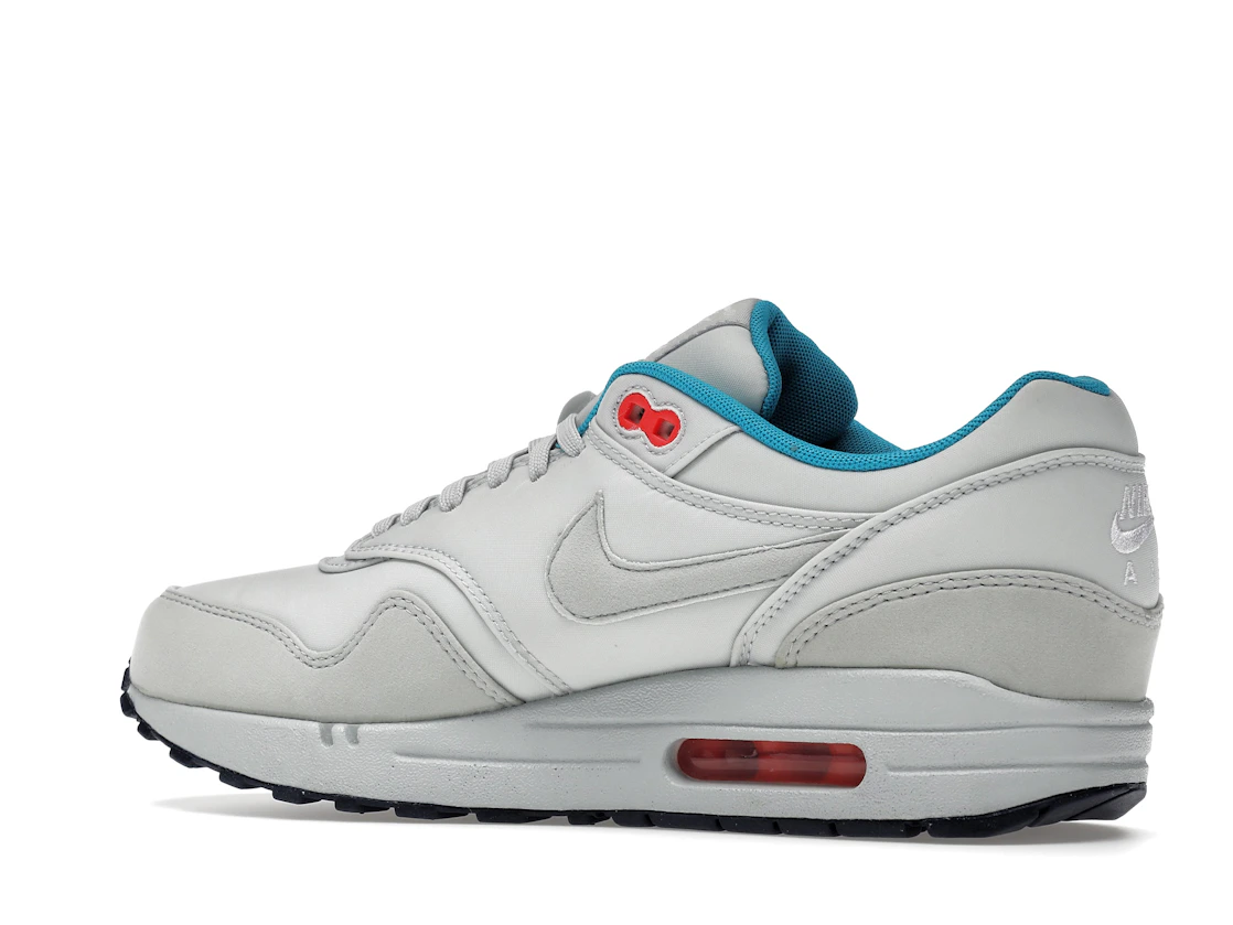 Vue 22 de Nike Air Max 1 FB Pure Platinum