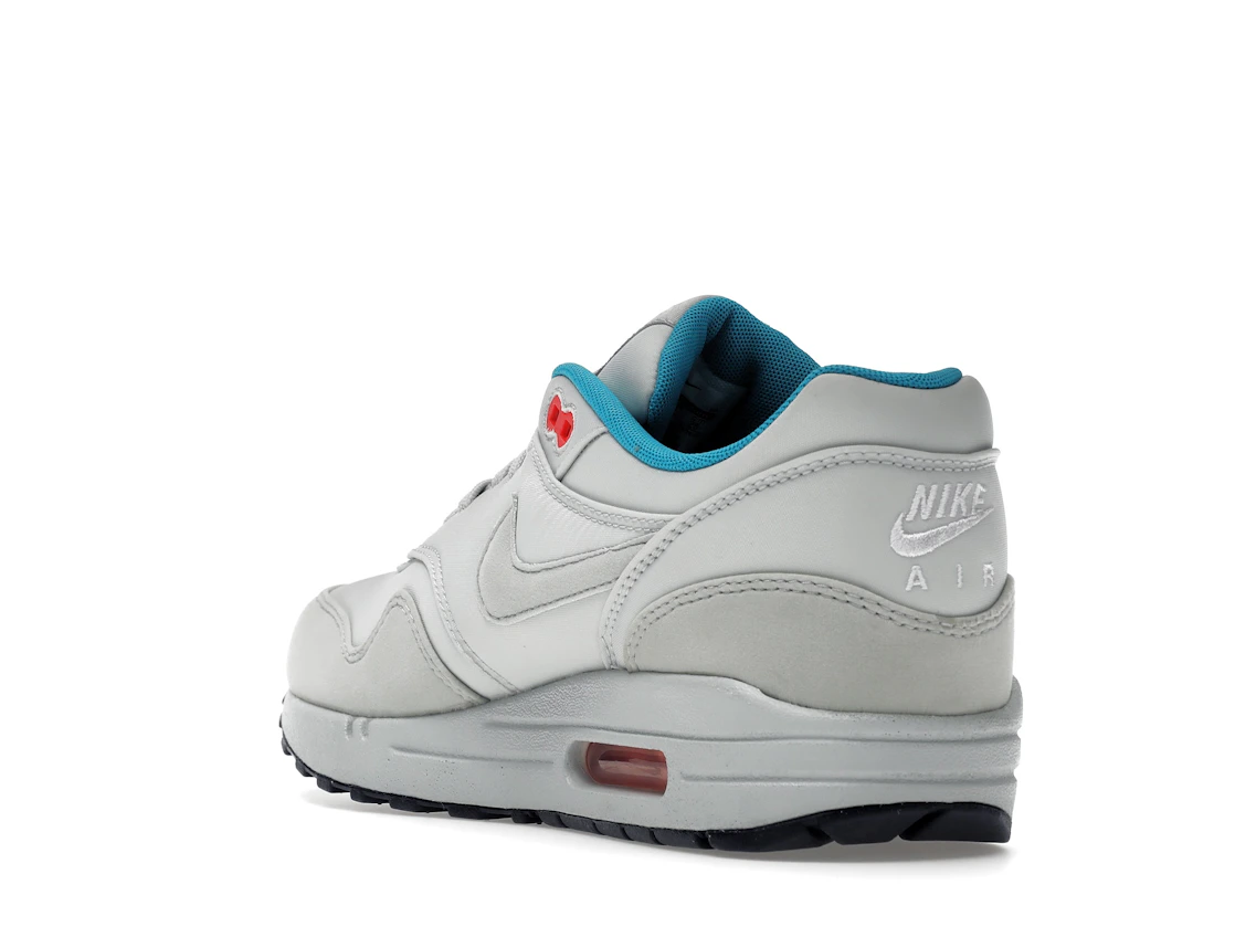 Vue 25 de Nike Air Max 1 FB Pure Platinum