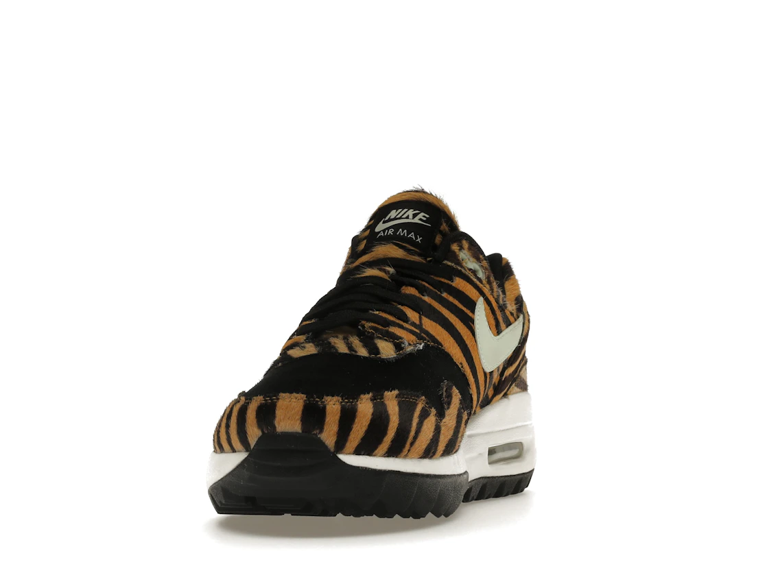 Vue 12 de Nike Air Max 1 Golf Tiger