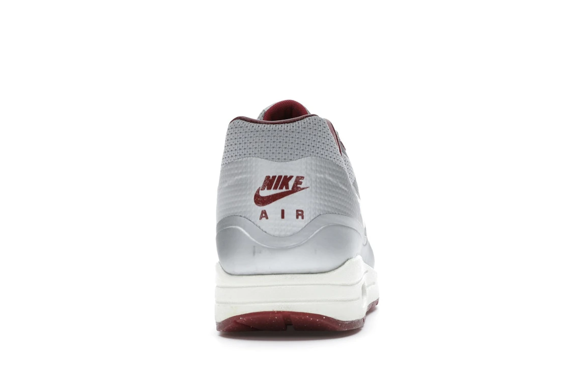 Vue 28 de Nike Air Max 1 Hyperfuse Night Track