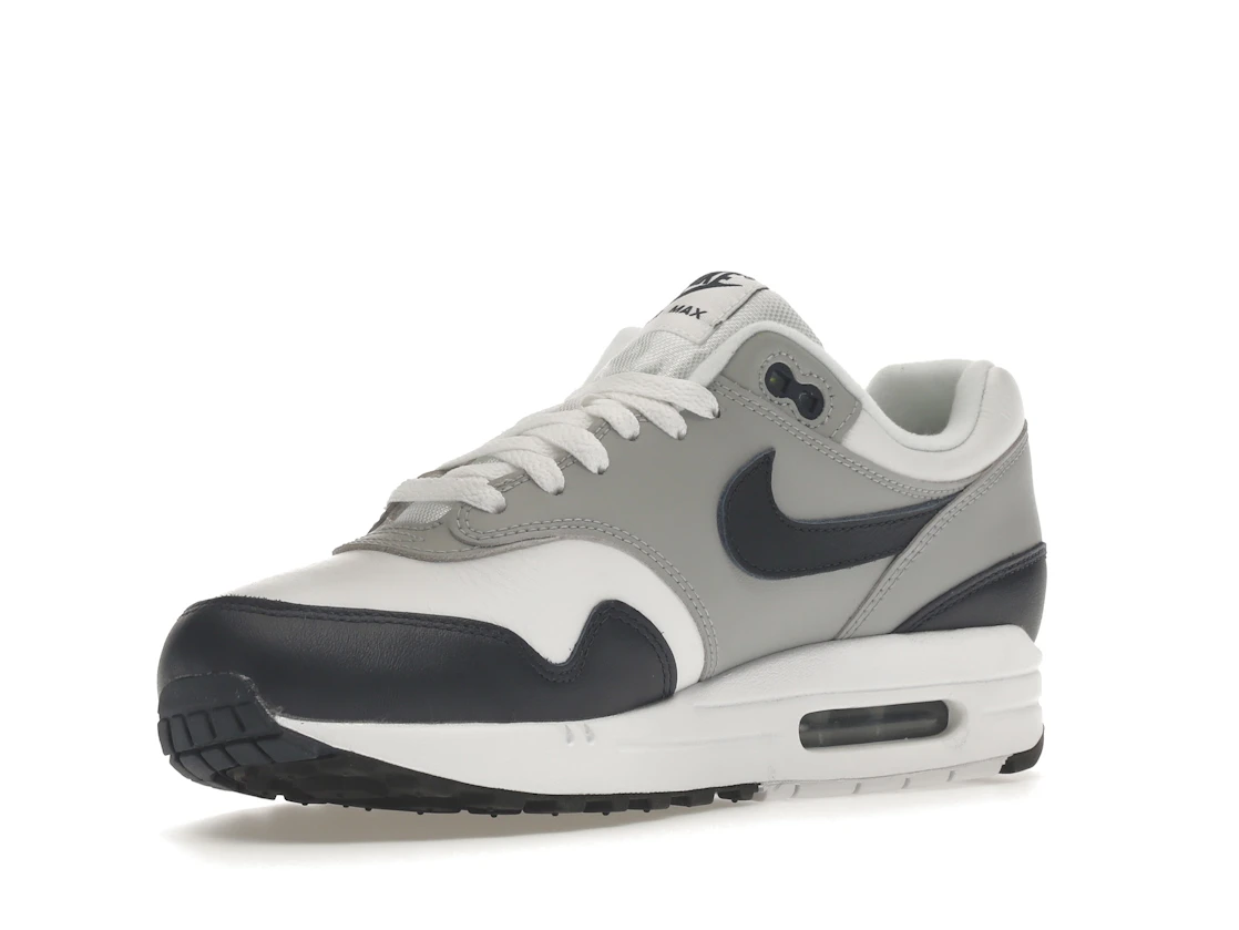 Vue 15 de Nike Air Max 1 LV8 Obsidian