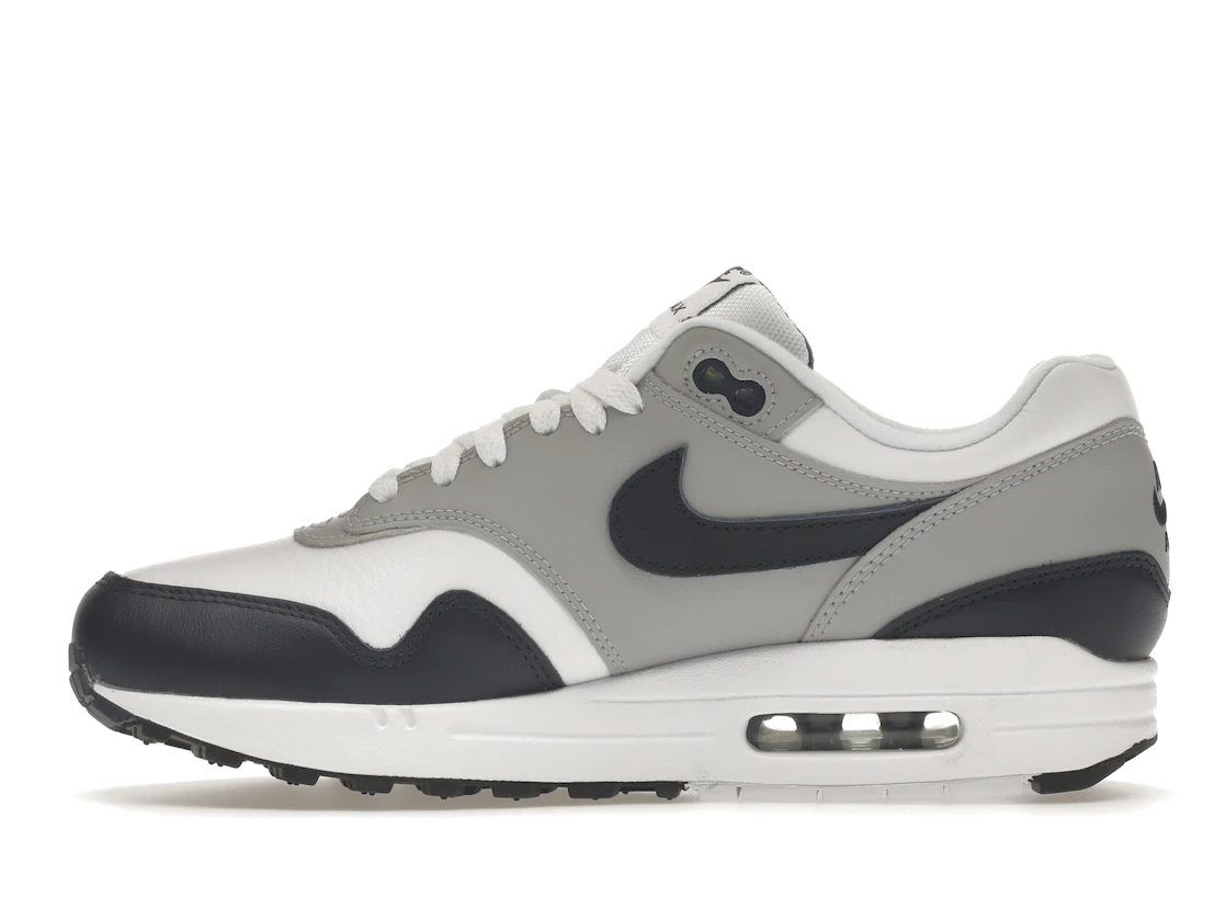 Vue 19 de Nike Air Max 1 LV8 Obsidian