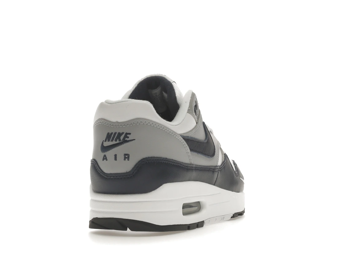 Vue 30 de Nike Air Max 1 LV8 Obsidian