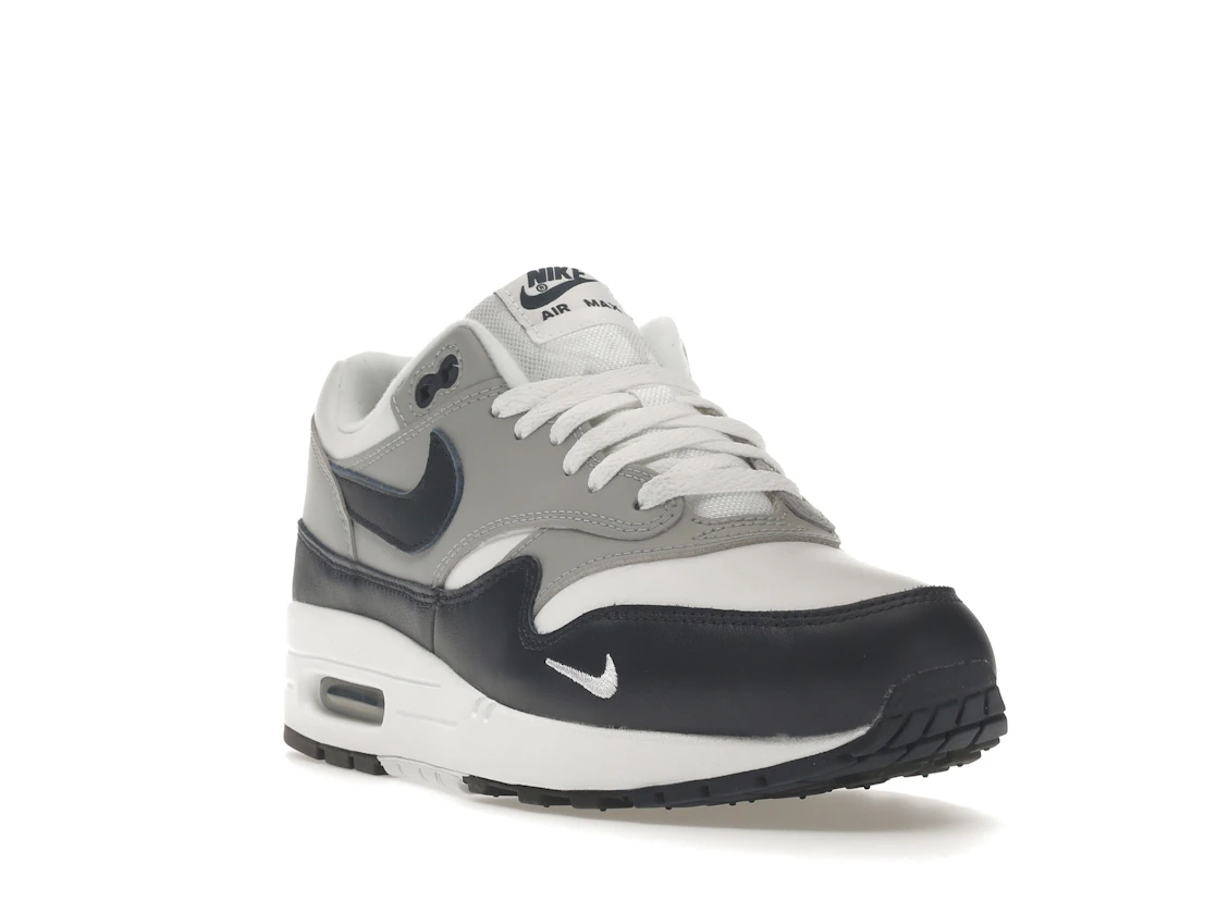 Vue 7 de Nike Air Max 1 LV8 Obsidian