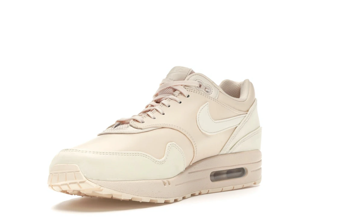 Vue 14 de Nike Air Max 1 LX Guava Ice 