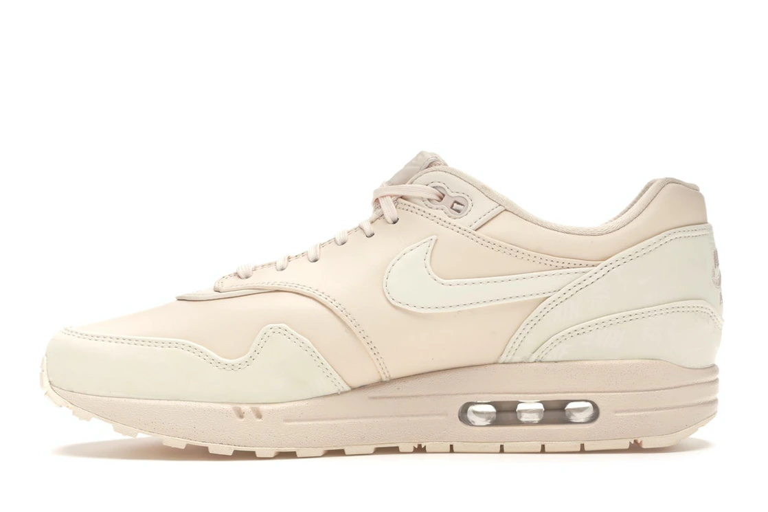 Vue 19 de Nike Air Max 1 LX Guava Ice 