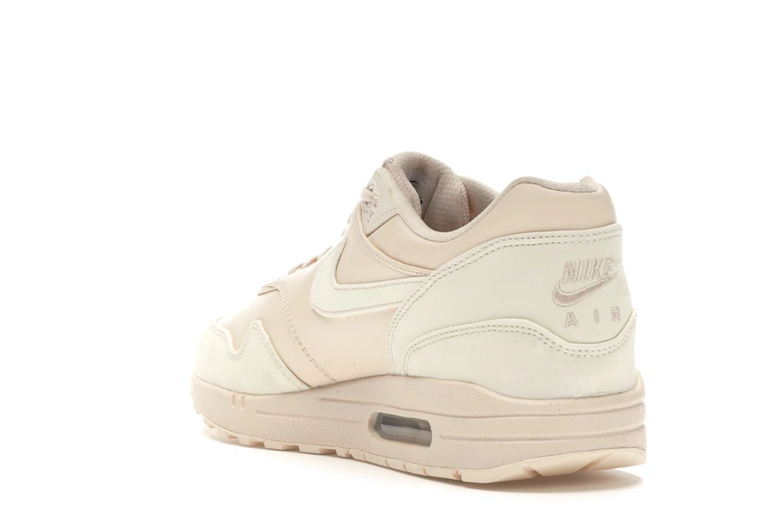 Vue 25 de Nike Air Max 1 LX Guava Ice 