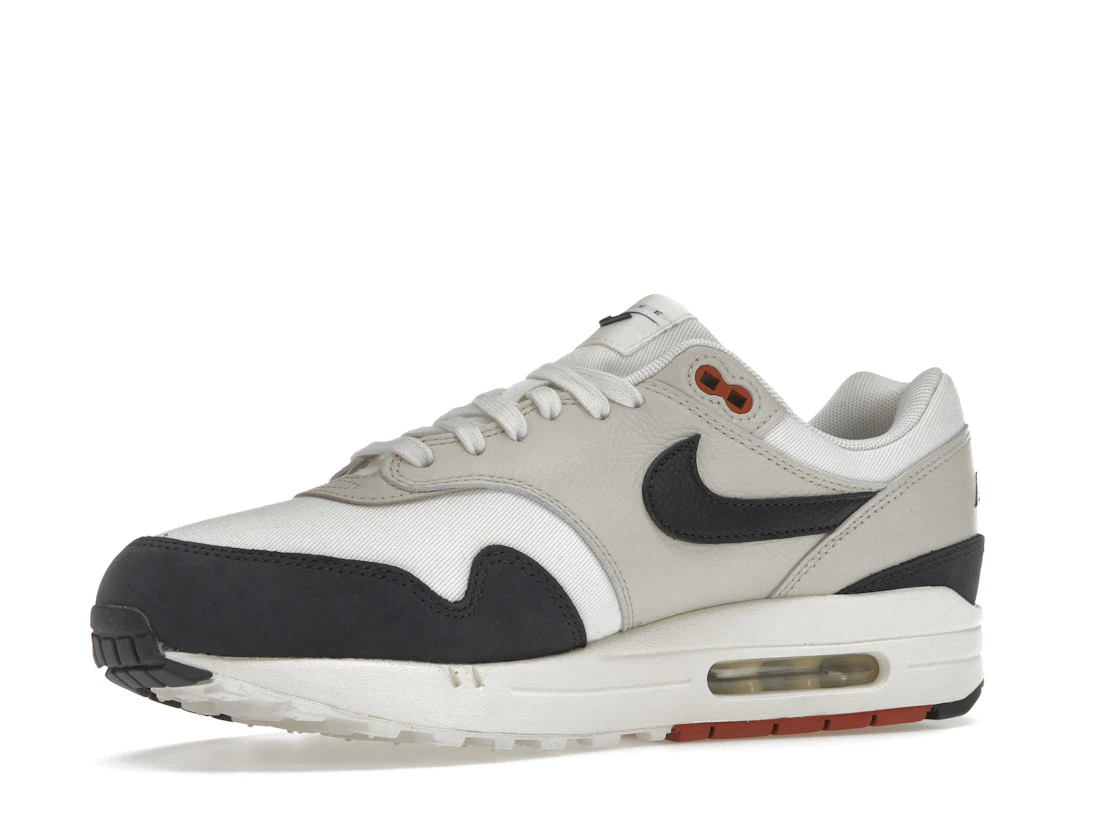 Vue 16 de Nike Air Max 1 LX Obsidian Light Orewood Brown 