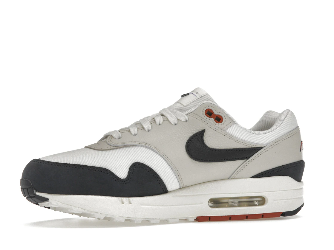 Vue 17 de Nike Air Max 1 LX Obsidian Light Orewood Brown 
