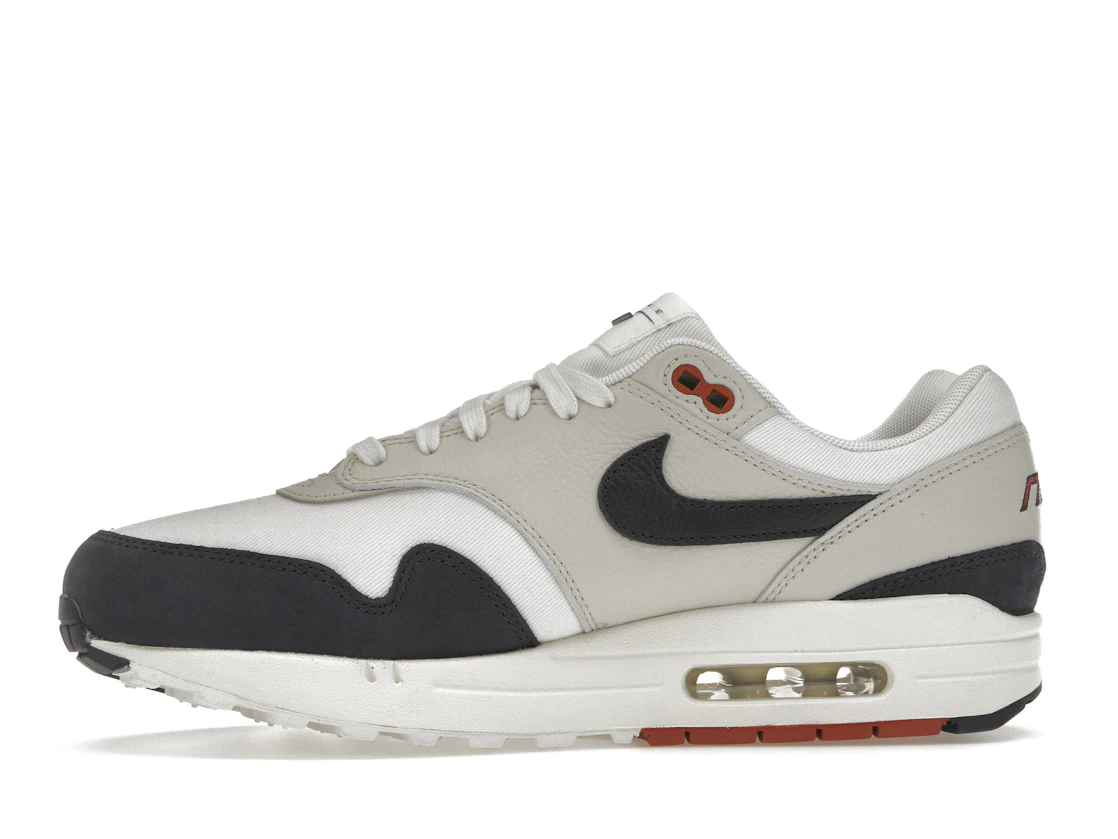 Vue 18 de Nike Air Max 1 LX Obsidian Light Orewood Brown 