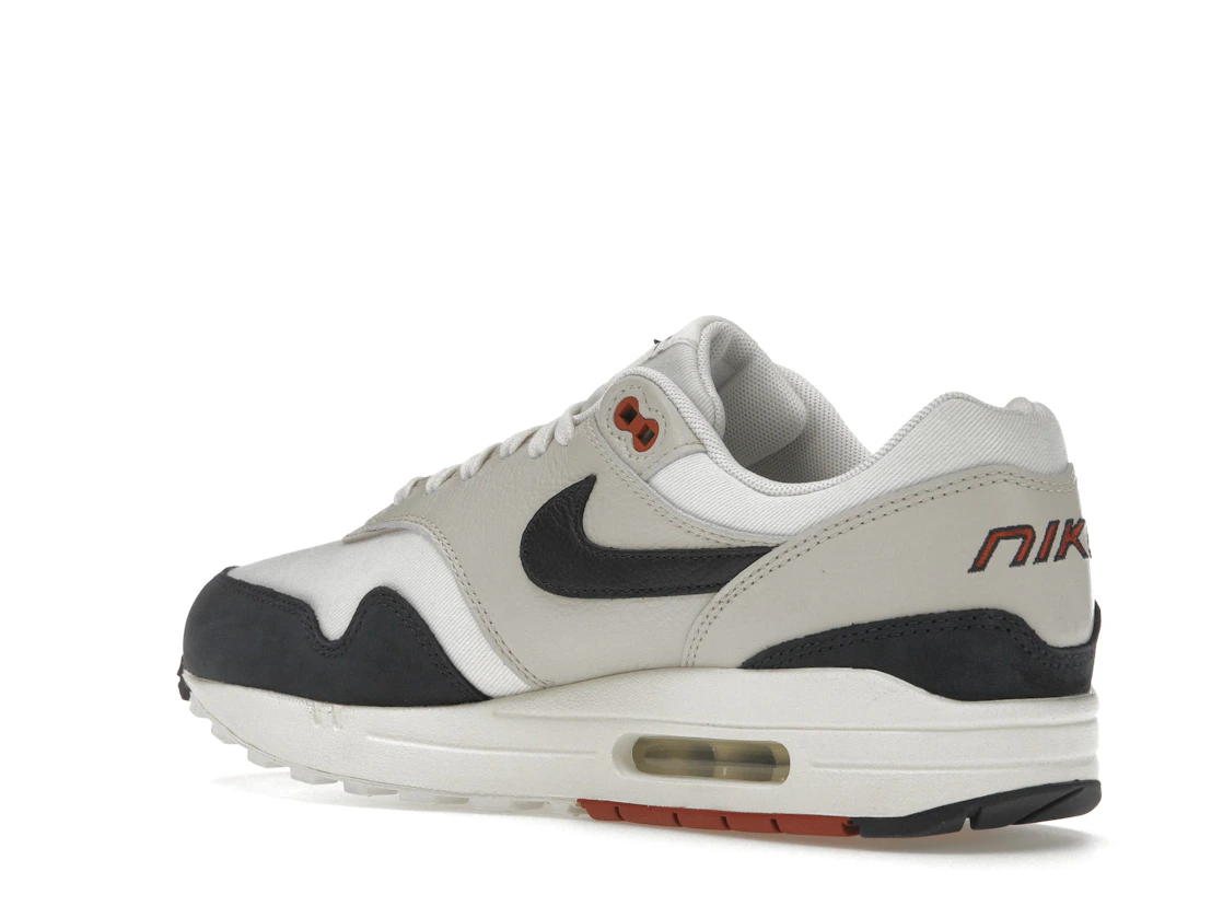 Vue 23 de Nike Air Max 1 LX Obsidian Light Orewood Brown 